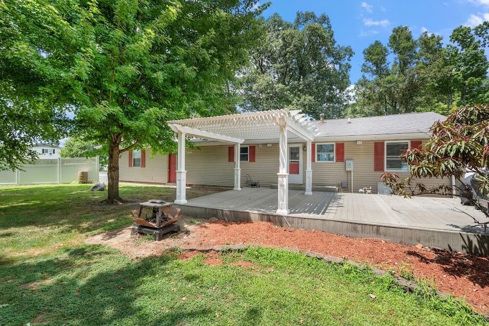 Photo of 5008 E Shady Point Drive, Monticello, IN 47960 (MLS # 847200)