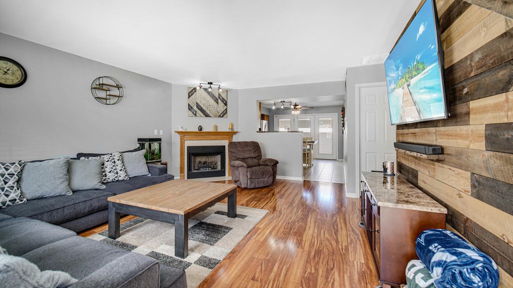 Photo of 1818 Golden Oak Court, Crown Point, IN 46307 (MLS # 836241)