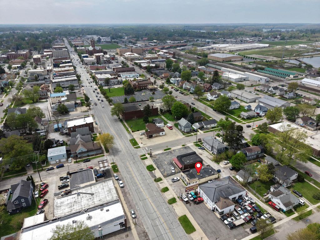 Photo of 205 Lincolnway, La Porte, IN 46350 (MLS # 837841)