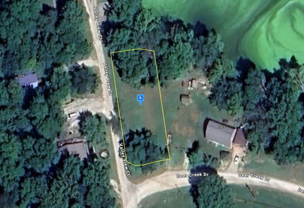 Photo of 1322 Valley View Court, Greencastle, IN 46135 (MLS # 832214)