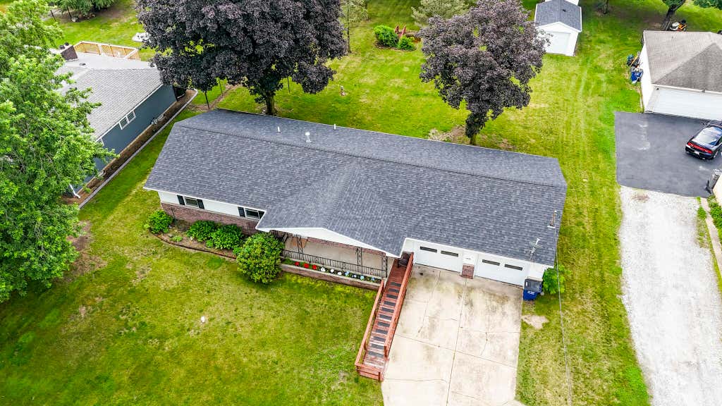 Photo of 7032 W Red Apple Drive, Michigan City, IN 46360 (MLS # 841099)