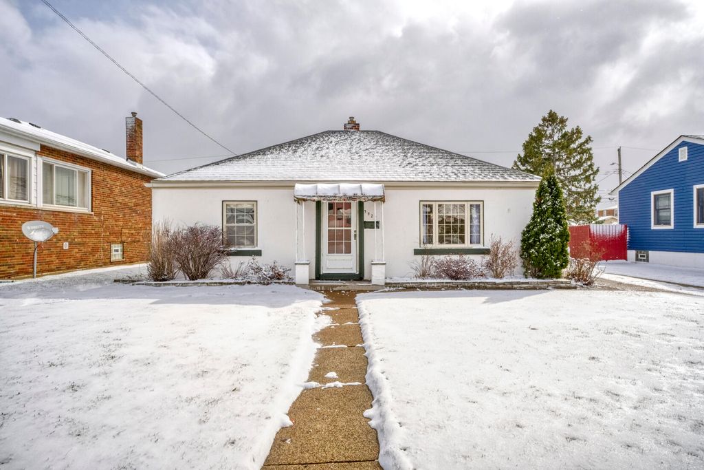 Photo of 3927 Towle Avenue, Hammond, IN 46327 (MLS # 835610)