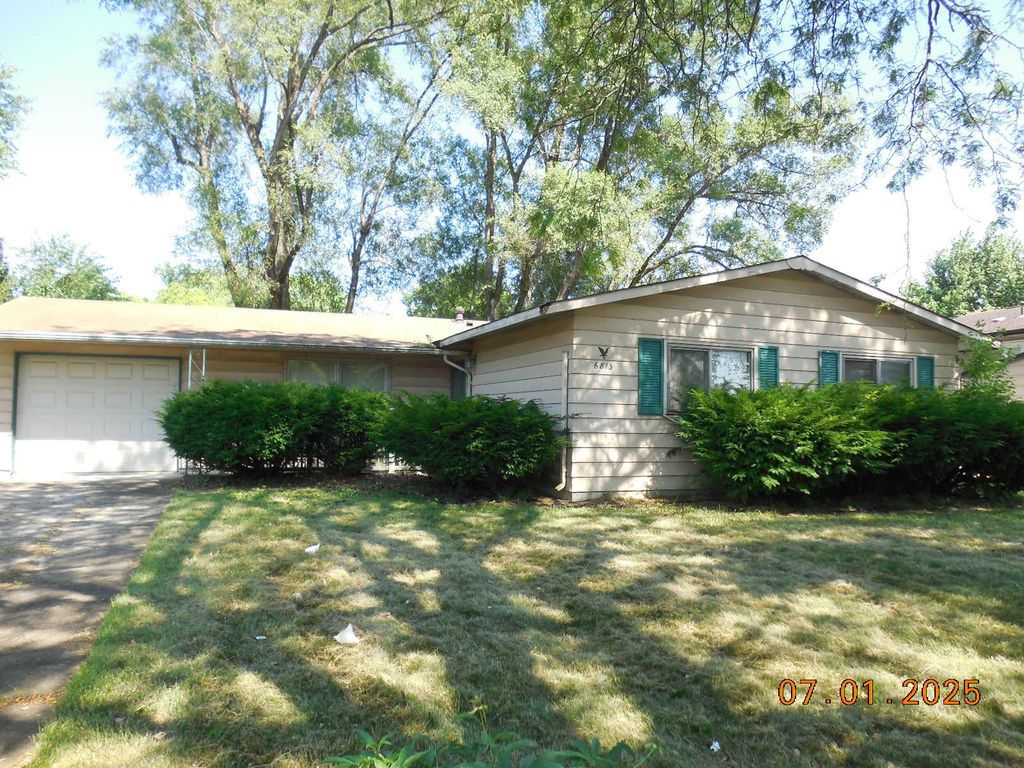 Photo of 6813 Tyler Street, Merrillville, IN 46410 (MLS # 832524)