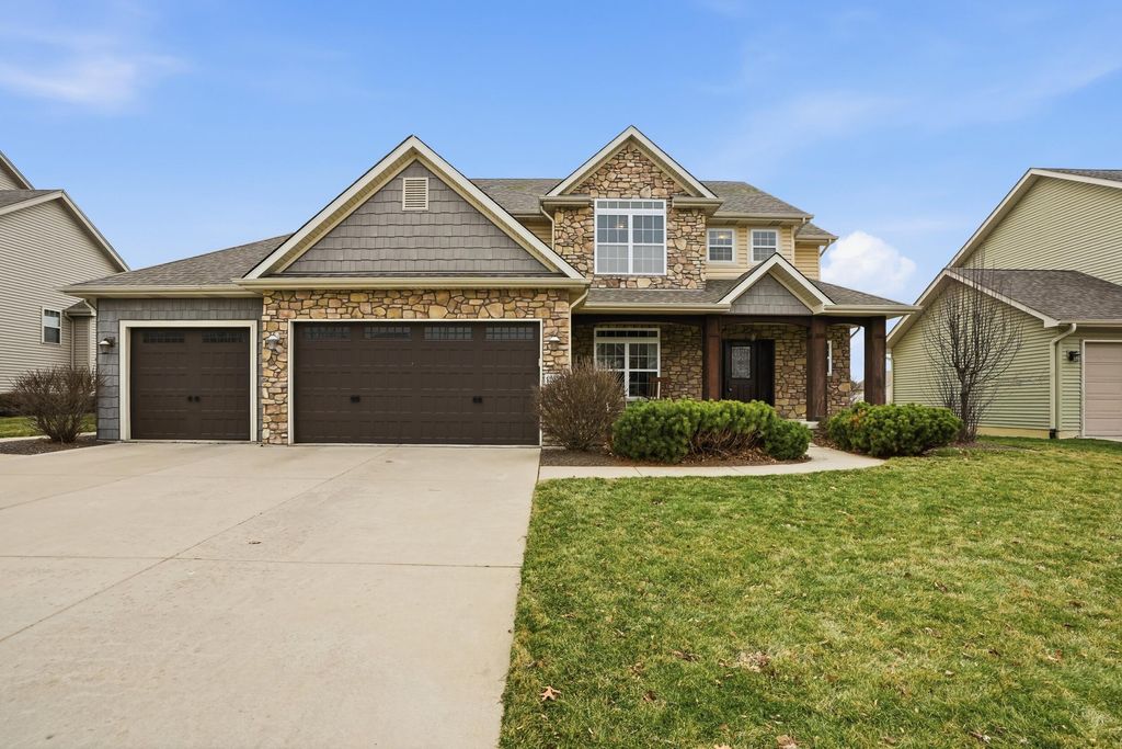 Photo of 12826 Massachusetts Street, Crown Point, IN 46307 (MLS # 835140)