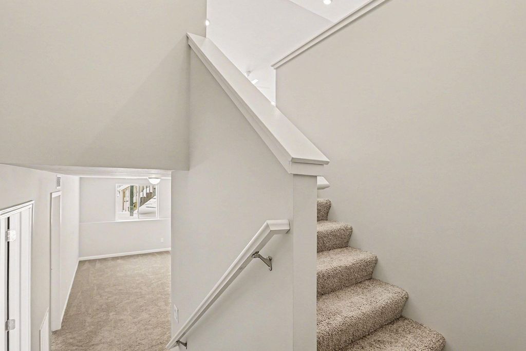 Photo of 125 Mayfield Drive, Michigan City, IN 46360 (MLS # 833409)