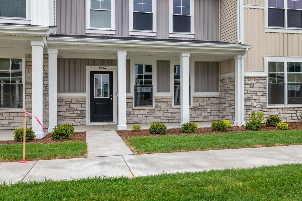 Photo of 13069 Carolina Street, Crown Point, IN 46307 (MLS # 838546)