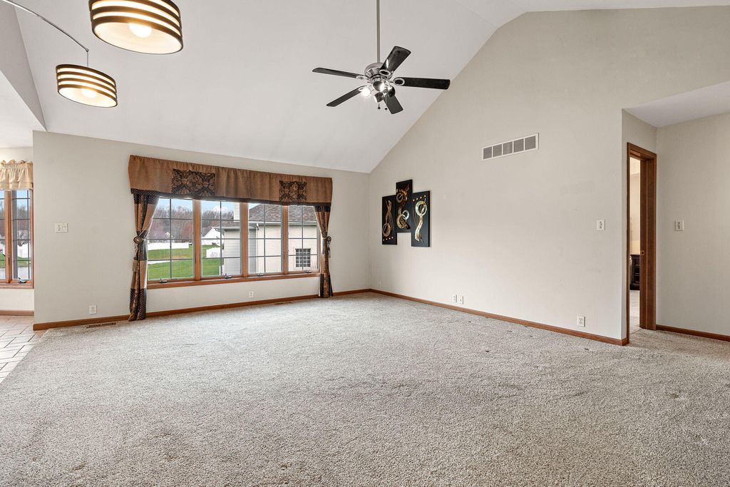 Photo of 1552 Jade Boulevard, Valparaiso, IN 46385 (MLS # 836827)