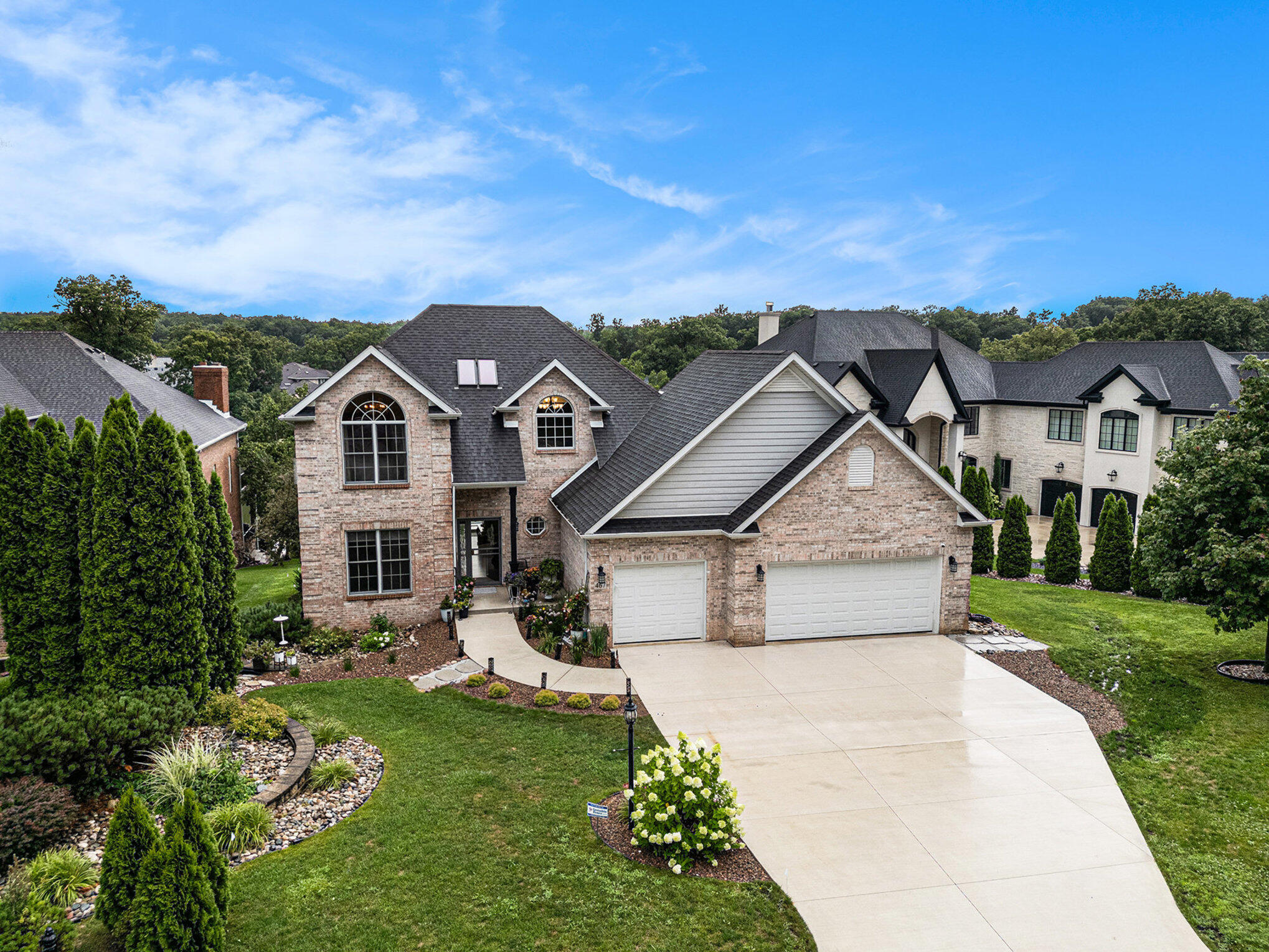 467 Surrey Hill Lane