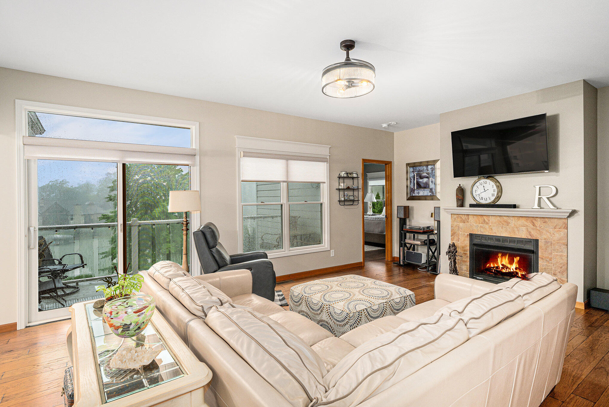 467 Surrey Hill Lane