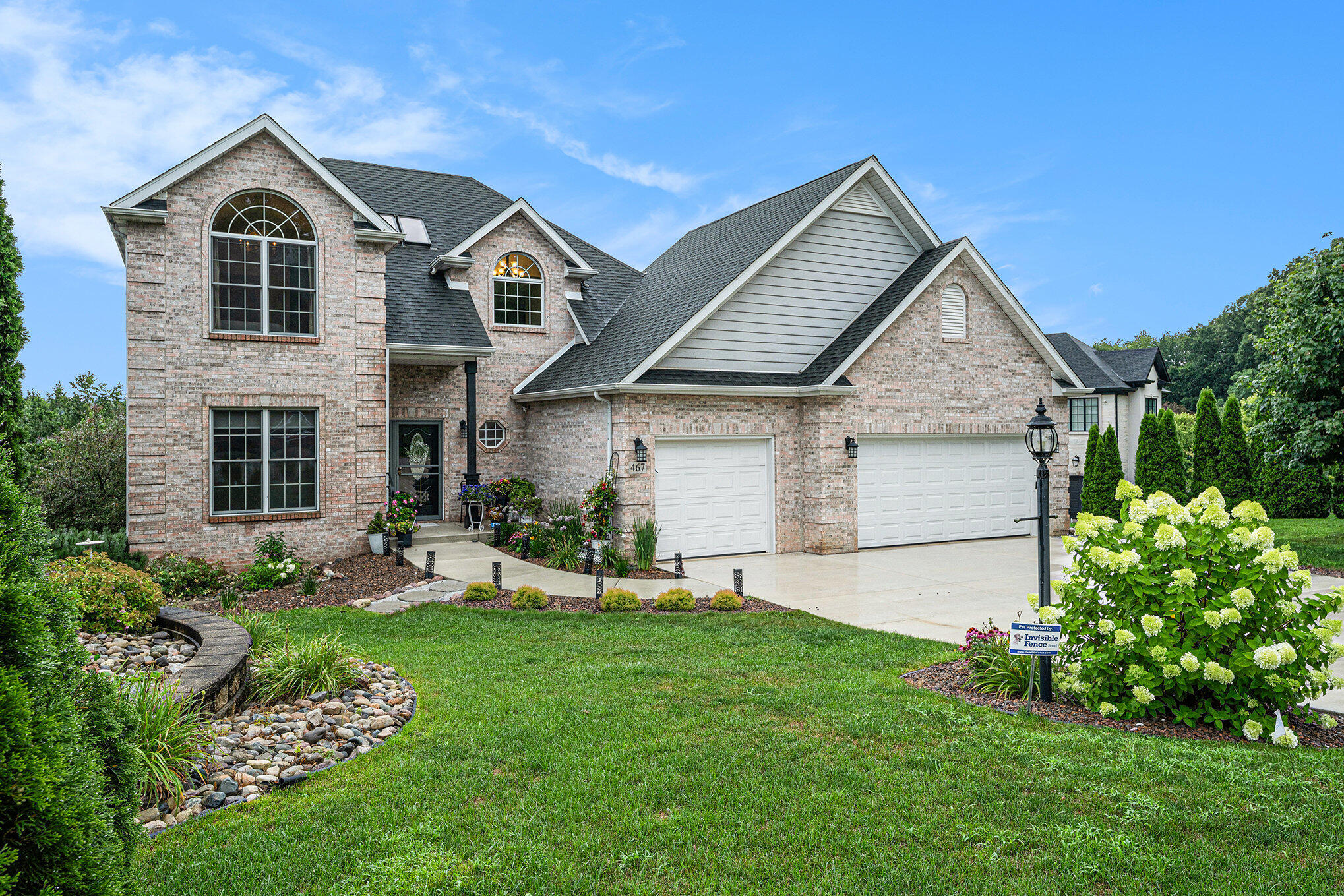 467 Surrey Hill Lane