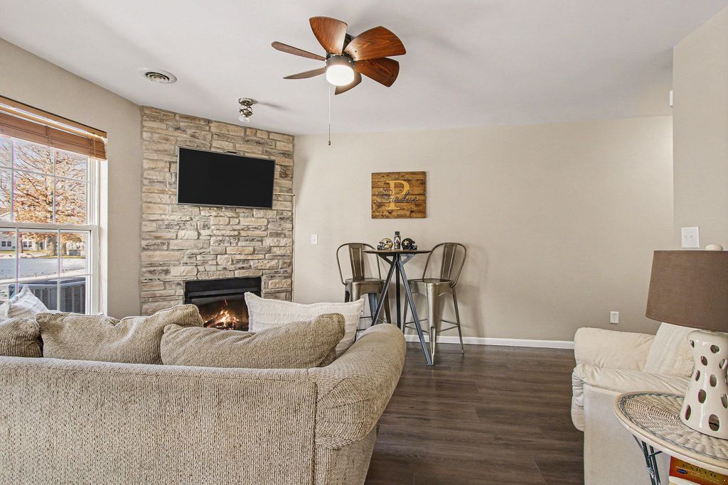 Photo of 665 Forest Glen Drive, Valparaiso, IN 46385 (MLS # 832751)