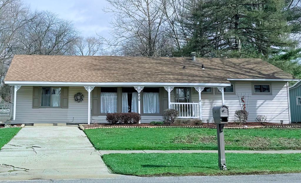 Photo of 2400 E Cleveland Avenue, Hobart, IN 46342 (MLS # 836496)