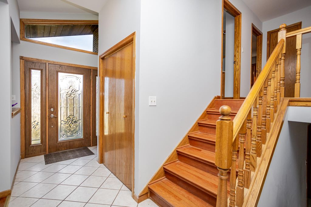 Photo of 8940 Calhoun Place, Crown Point, IN 46307 (MLS # 836001)