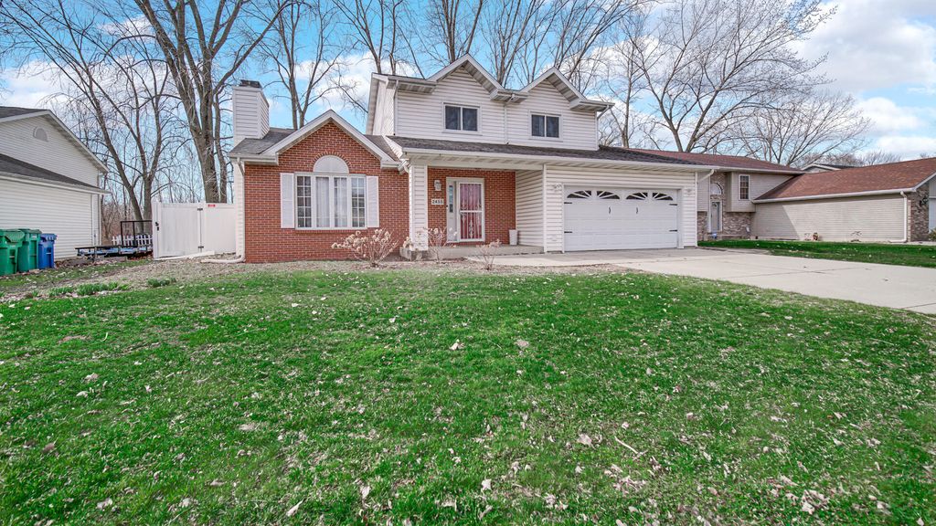 Photo of 2455 W 61st Place, Merrillville, IN 46410 (MLS # 836378)