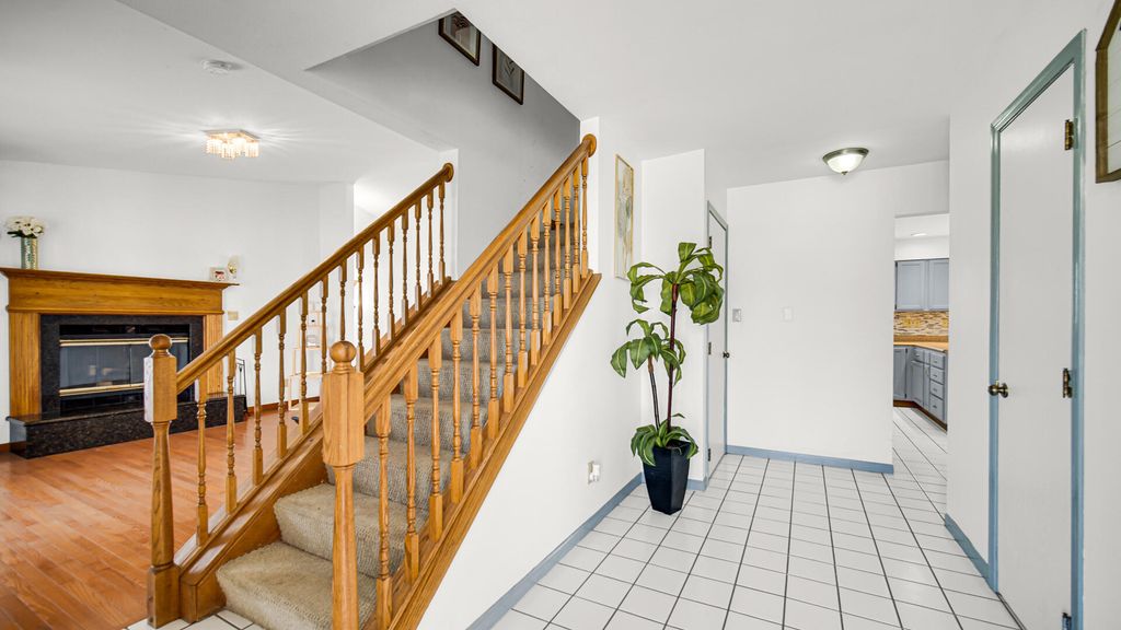 Photo of 2455 W 61st Place, Merrillville, IN 46410 (MLS # 836378)