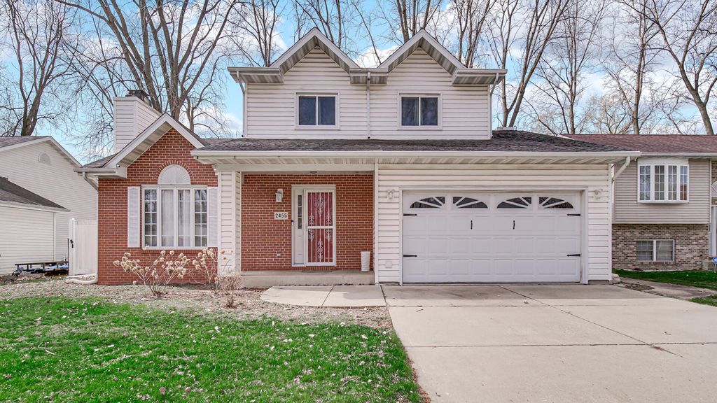 Photo of 2455 W 61st Place, Merrillville, IN 46410 (MLS # 836378)