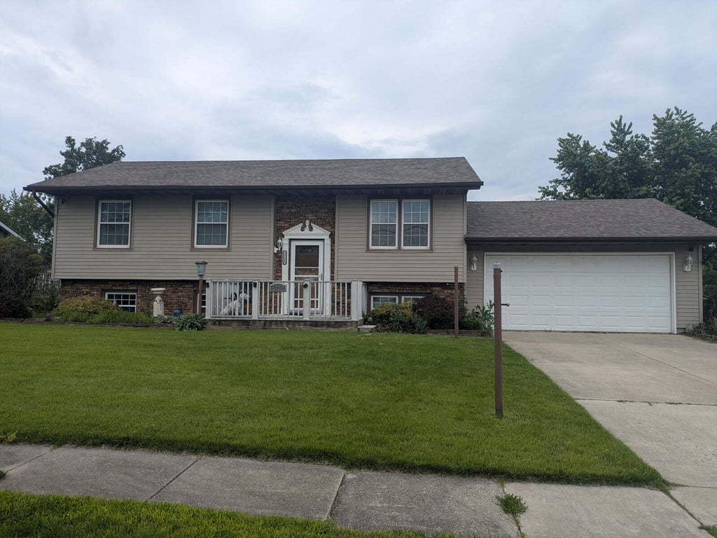 Photo of 5724 W 177th Avenue, Lowell, IN 46356 (MLS # 842819)