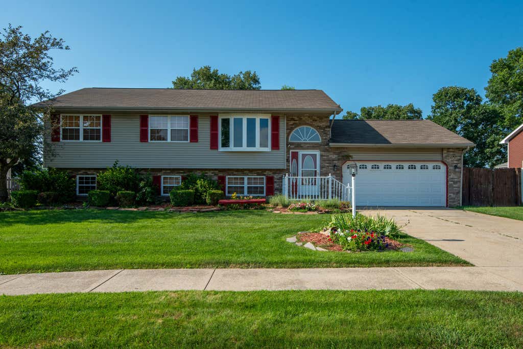 Photo of 6320 Savannah Avenue, Portage, IN 46368 (MLS # 841956)