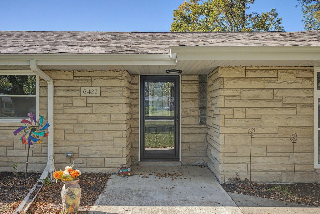 Photo of 6422 Hayes Street, Merrillville, IN 46410 (MLS # 847206)