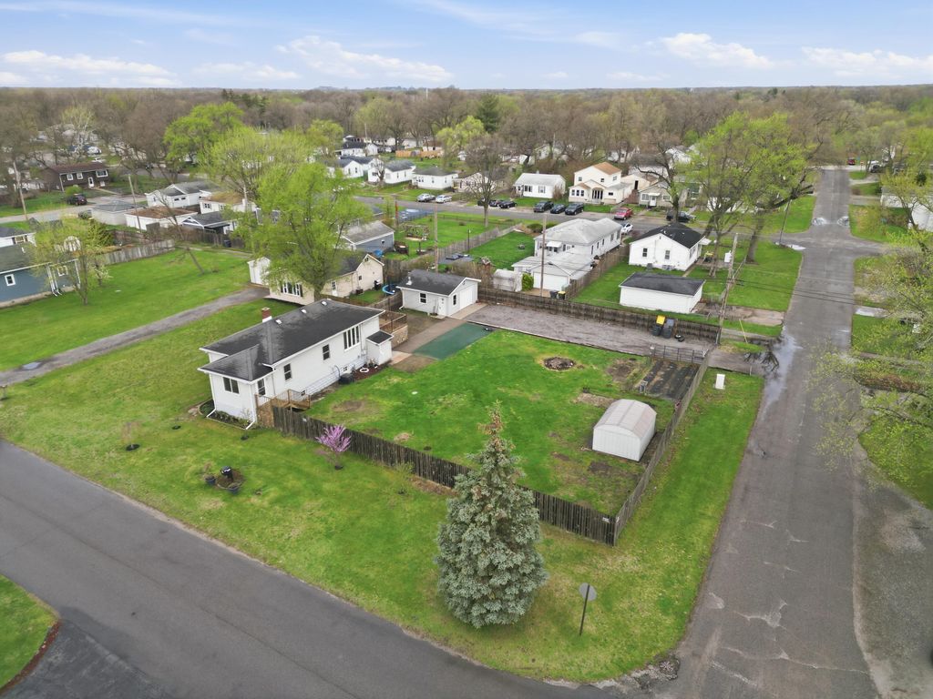 Photo of 326 Tyler Avenue, Hobart, IN 46342 (MLS # 837356)