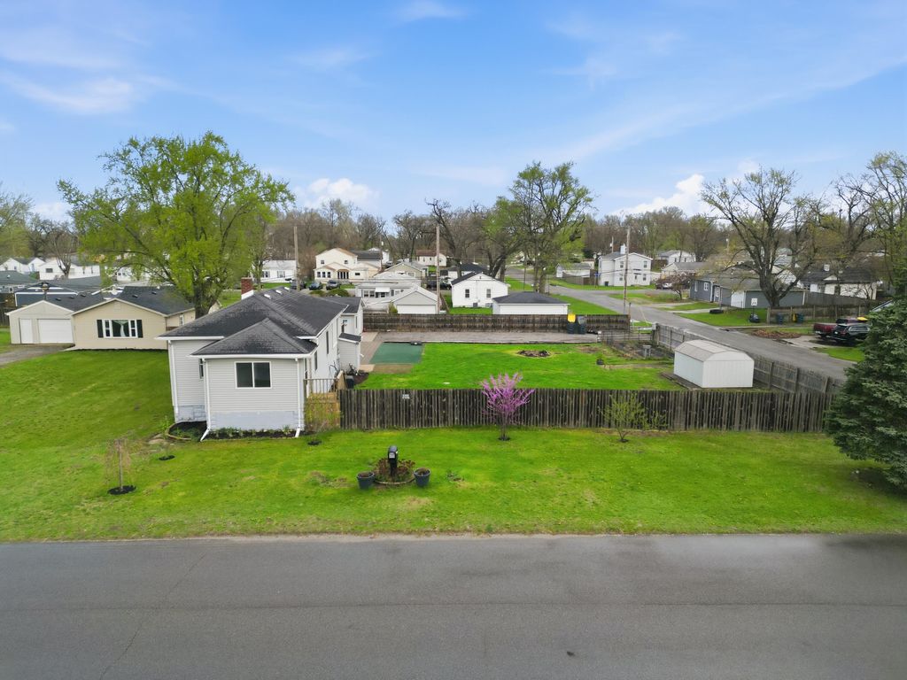 Photo of 326 Tyler Avenue, Hobart, IN 46342 (MLS # 837356)