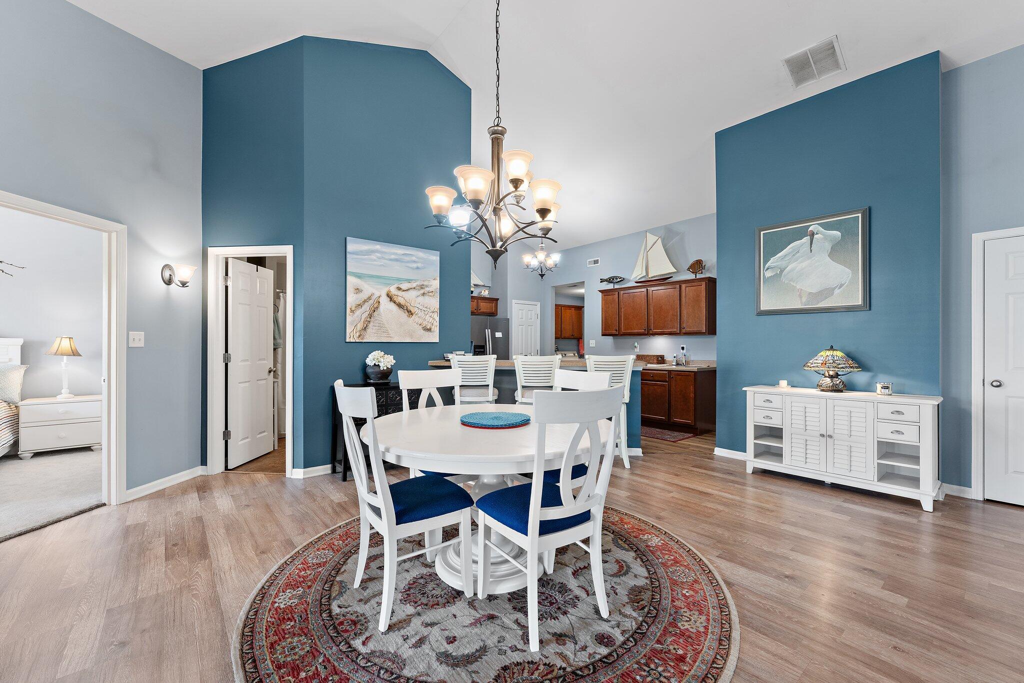 Crown Point, Indiana 46307, United States, 2 Bedrooms Bedrooms, ,2 BathroomsBathrooms,Residential,Pending,119520