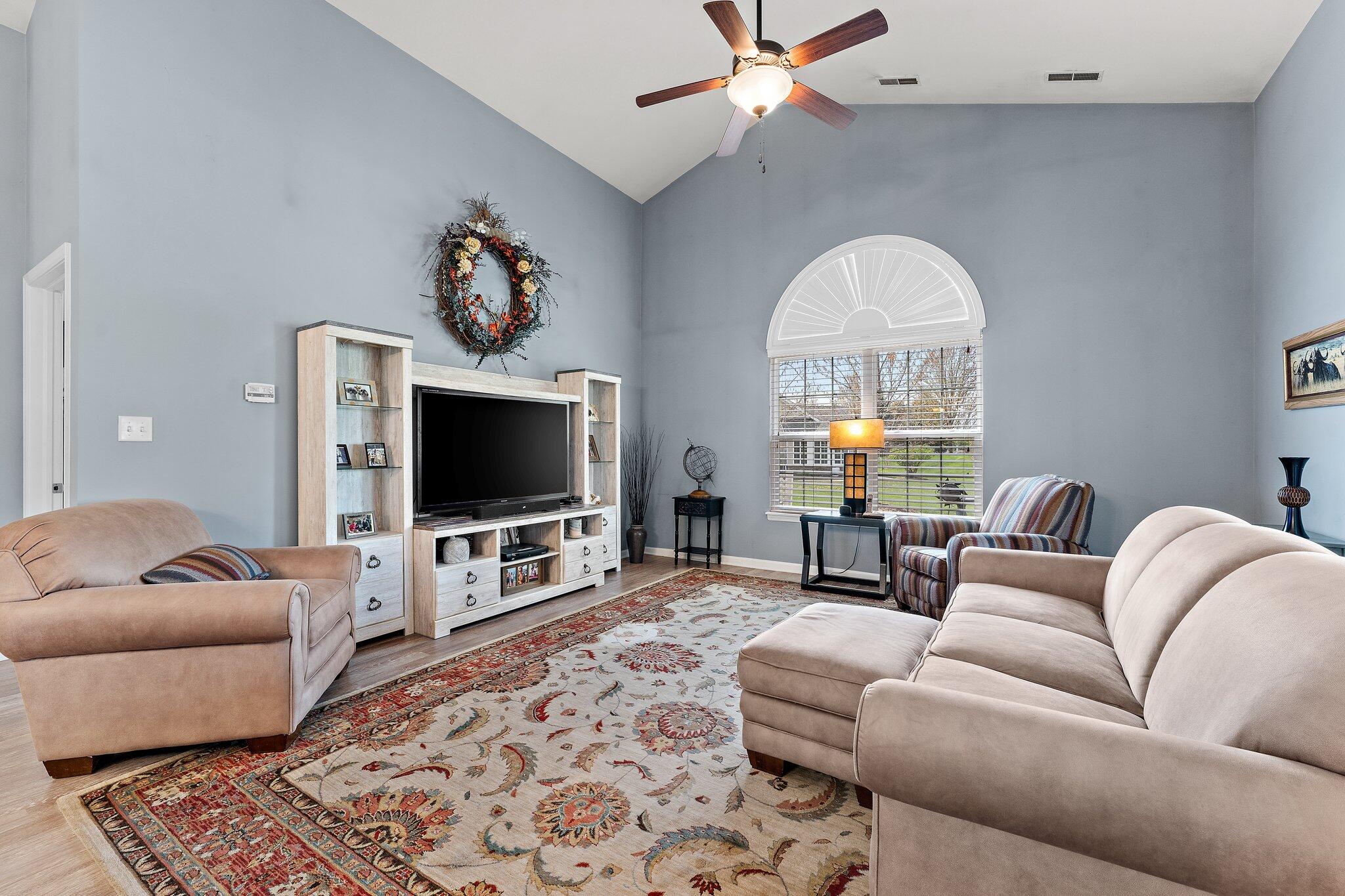 Crown Point, Indiana 46307, United States, 2 Bedrooms Bedrooms, ,2 BathroomsBathrooms,Residential,Pending,119520