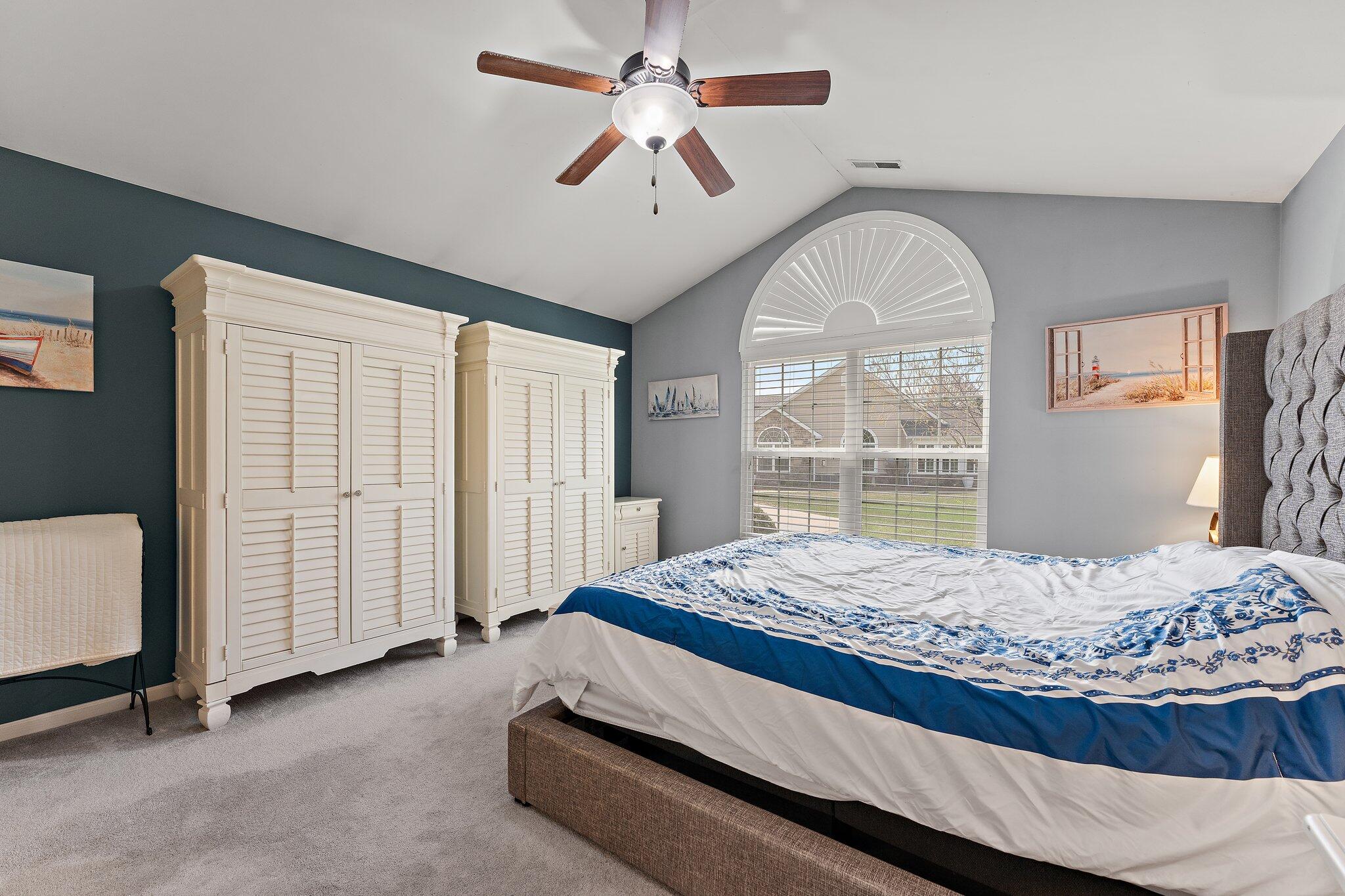 Crown Point, Indiana 46307, United States, 2 Bedrooms Bedrooms, ,2 BathroomsBathrooms,Residential,Pending,119520