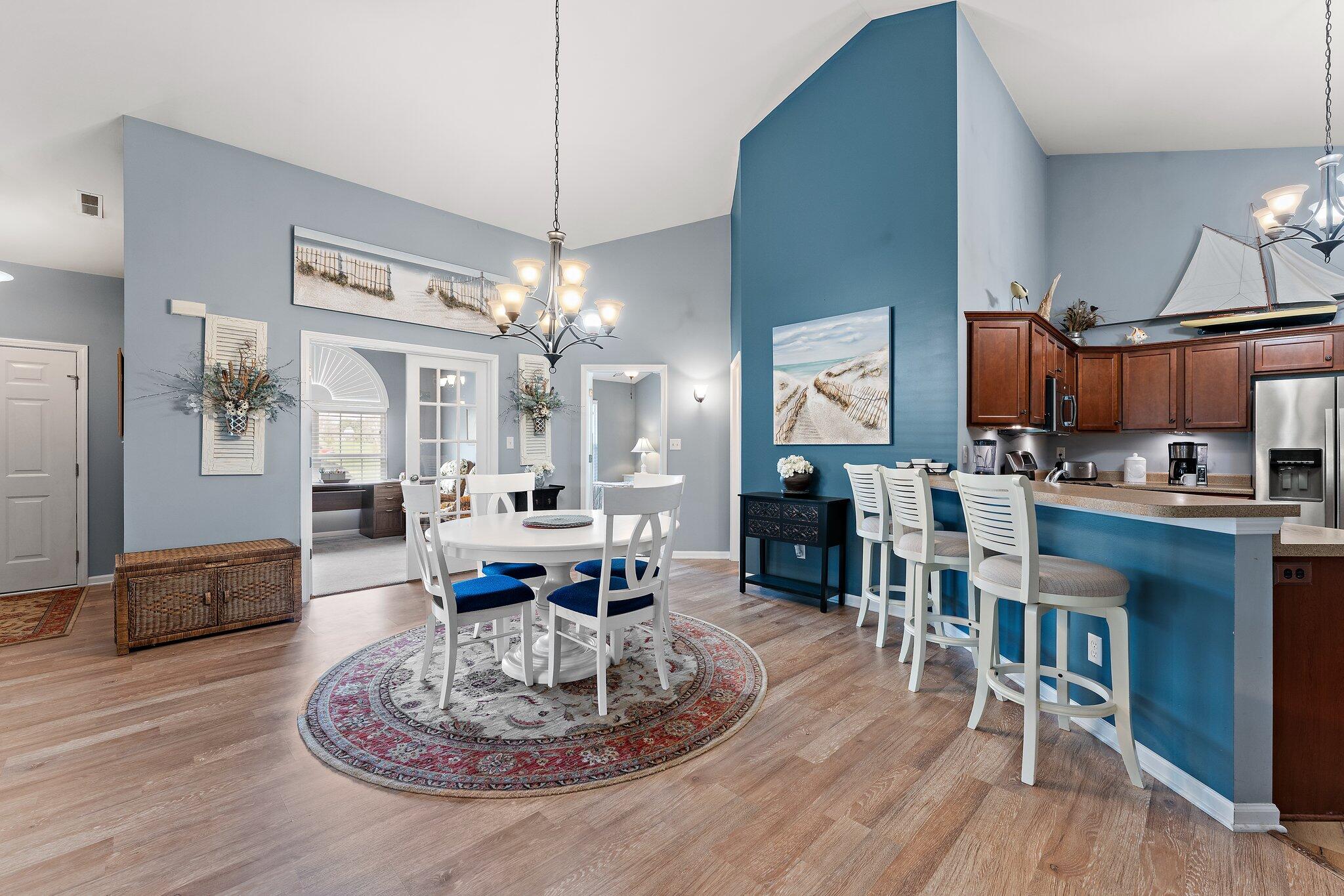 Crown Point, Indiana 46307, United States, 2 Bedrooms Bedrooms, ,2 BathroomsBathrooms,Residential,Pending,119520