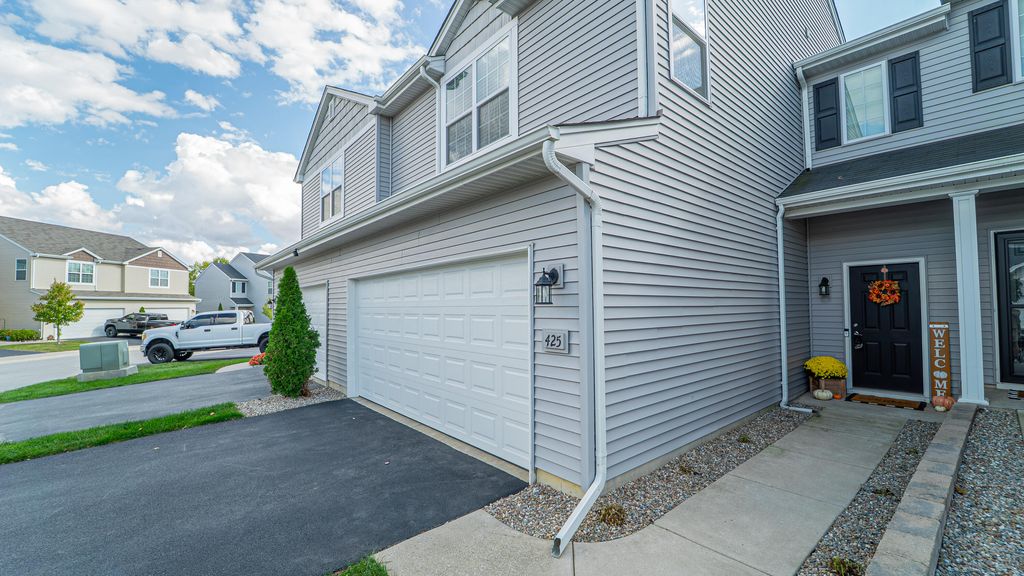 Photo of 425 Briarwood Lane, Lowell, IN 46356 (MLS # 829539)