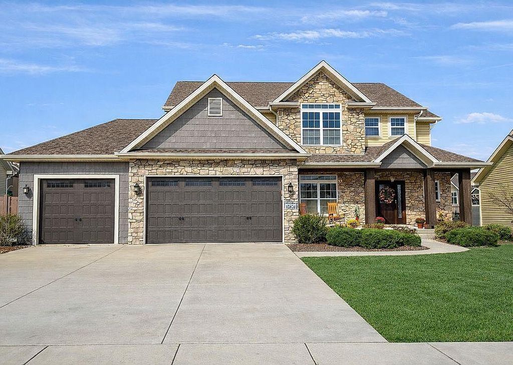 Photo of 12826 Massachusetts Street, Crown Point, IN 46307 (MLS # 835132)