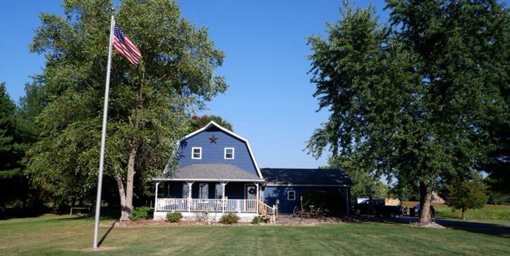 Photo of 763 S 575 W, Hebron, IN 46341 (MLS # 835755)