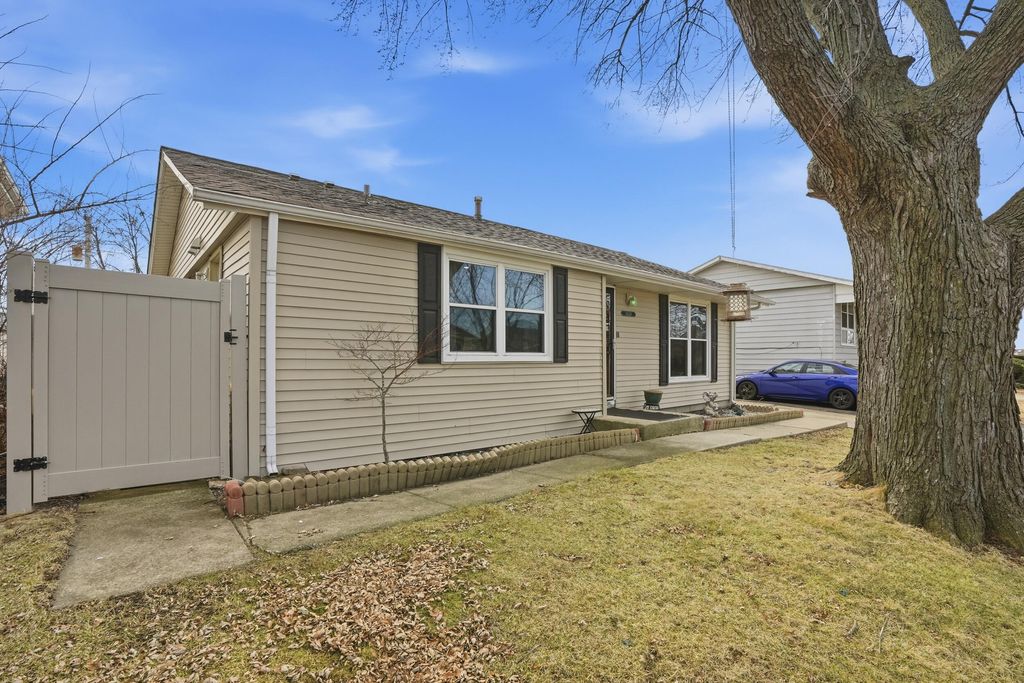 Photo of 16249 92nd Avenue, Orland Hills, IL 60487 (MLS # 838357)