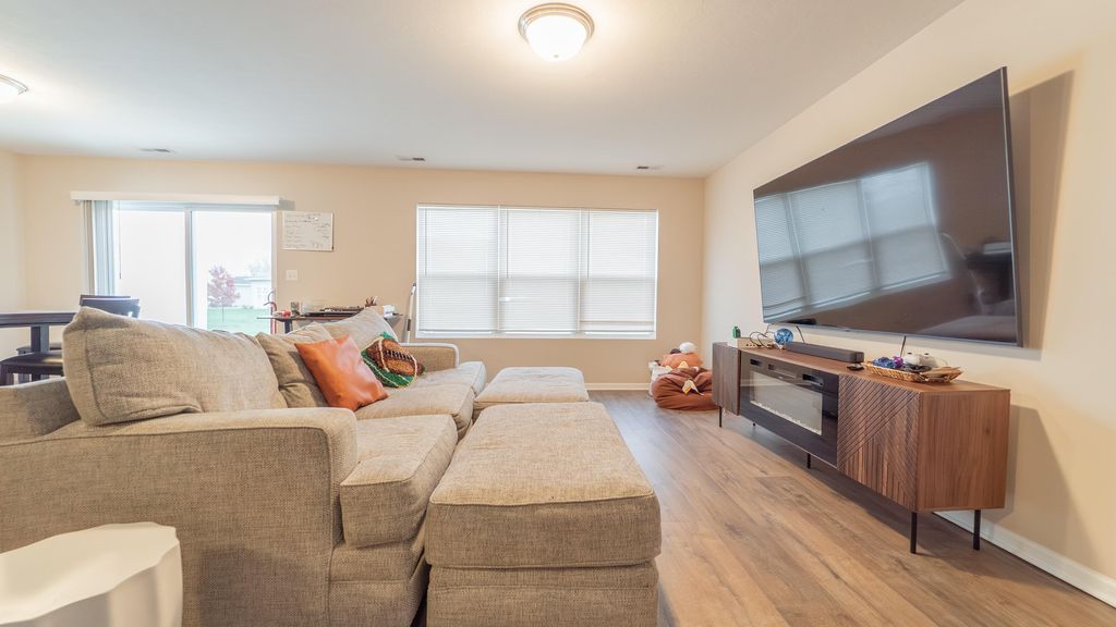 Photo of 10207 Kreitzburg Street, Dyer, IN 46311 (MLS # 831212)