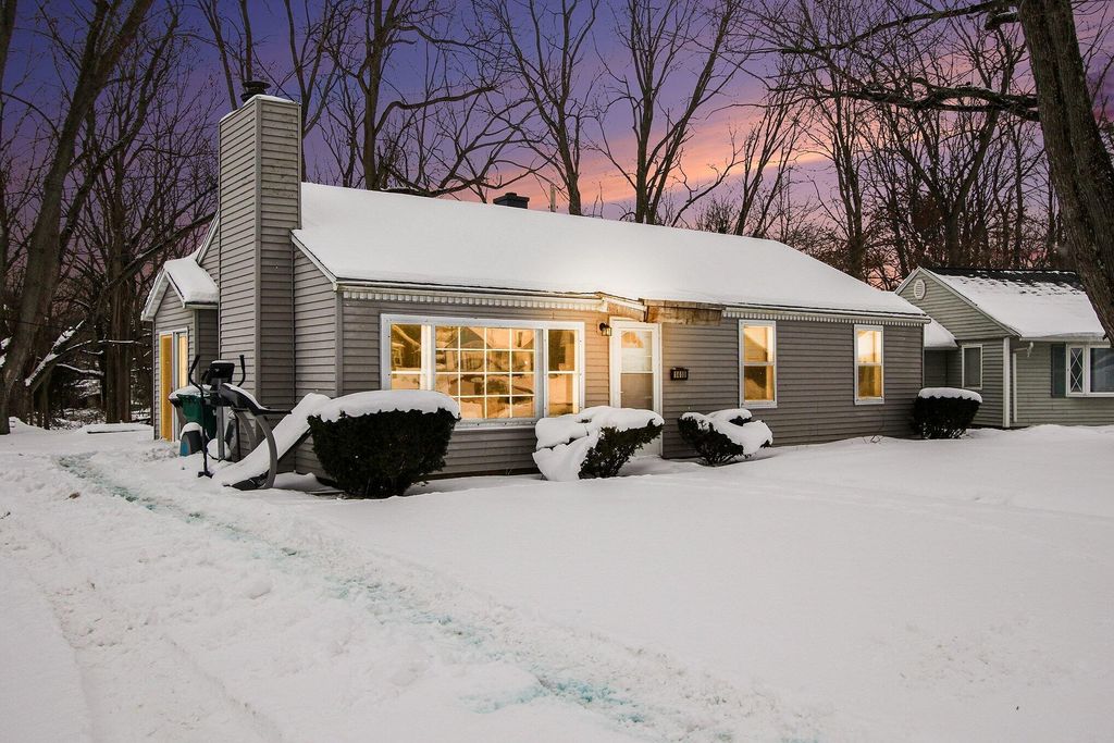 Photo of 1410 Spruce Street, La Porte, IN 46350 (MLS # 833548)