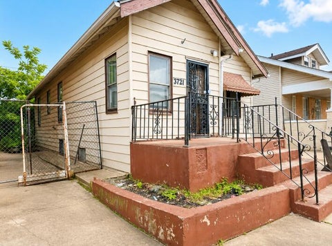 3721 Ivy Street, East Chicago, IN 46312 - #: 844744