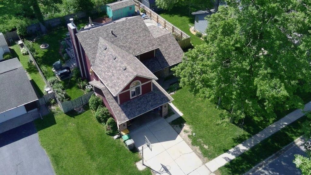 Photo of 1609 Boca Lago Drive, Valparaiso, IN 46383 (MLS # 839933)