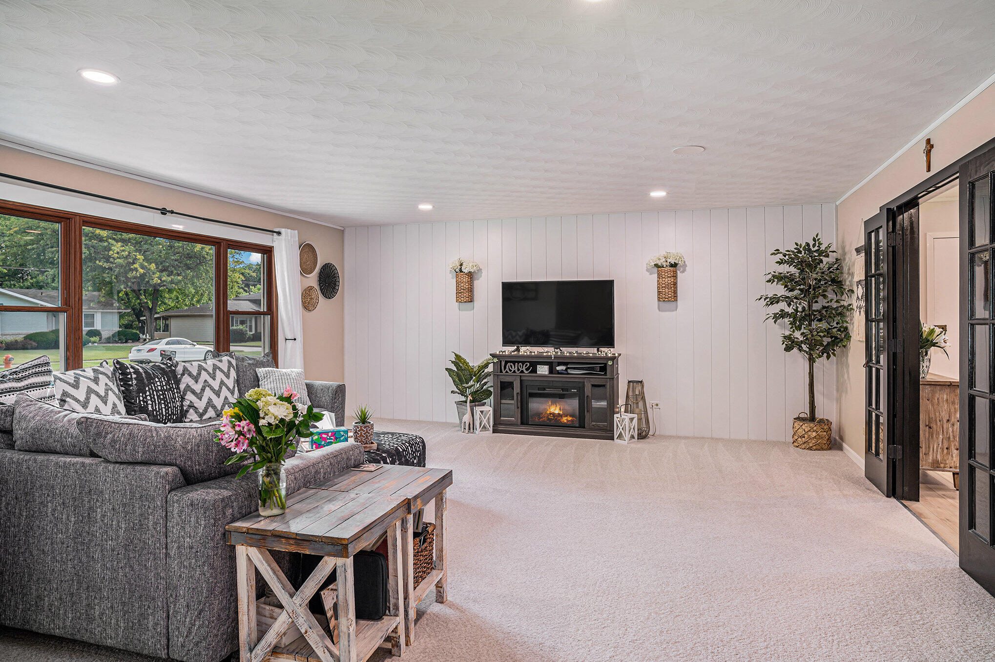 953 Seneca Drive
