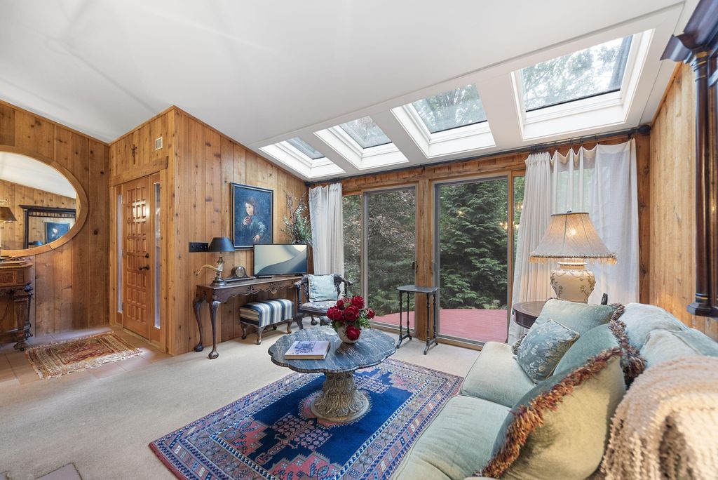 Photo of 3820 Hiawatha Drive, Michiana Shores, IN 46360 (MLS # 833329)