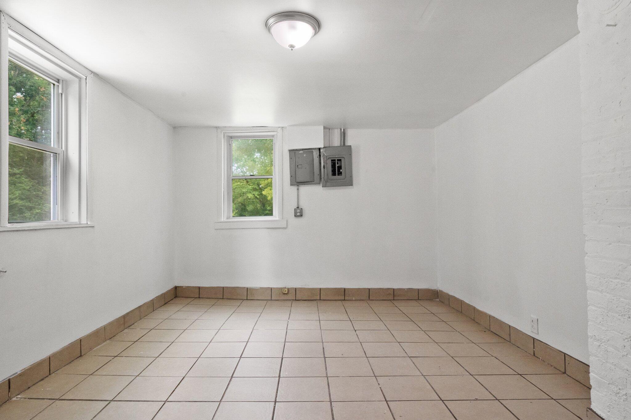 Lowell, Indiana 46356, United States, 4 Bedrooms Bedrooms, ,2 BathroomsBathrooms,Residential,Pending,99694