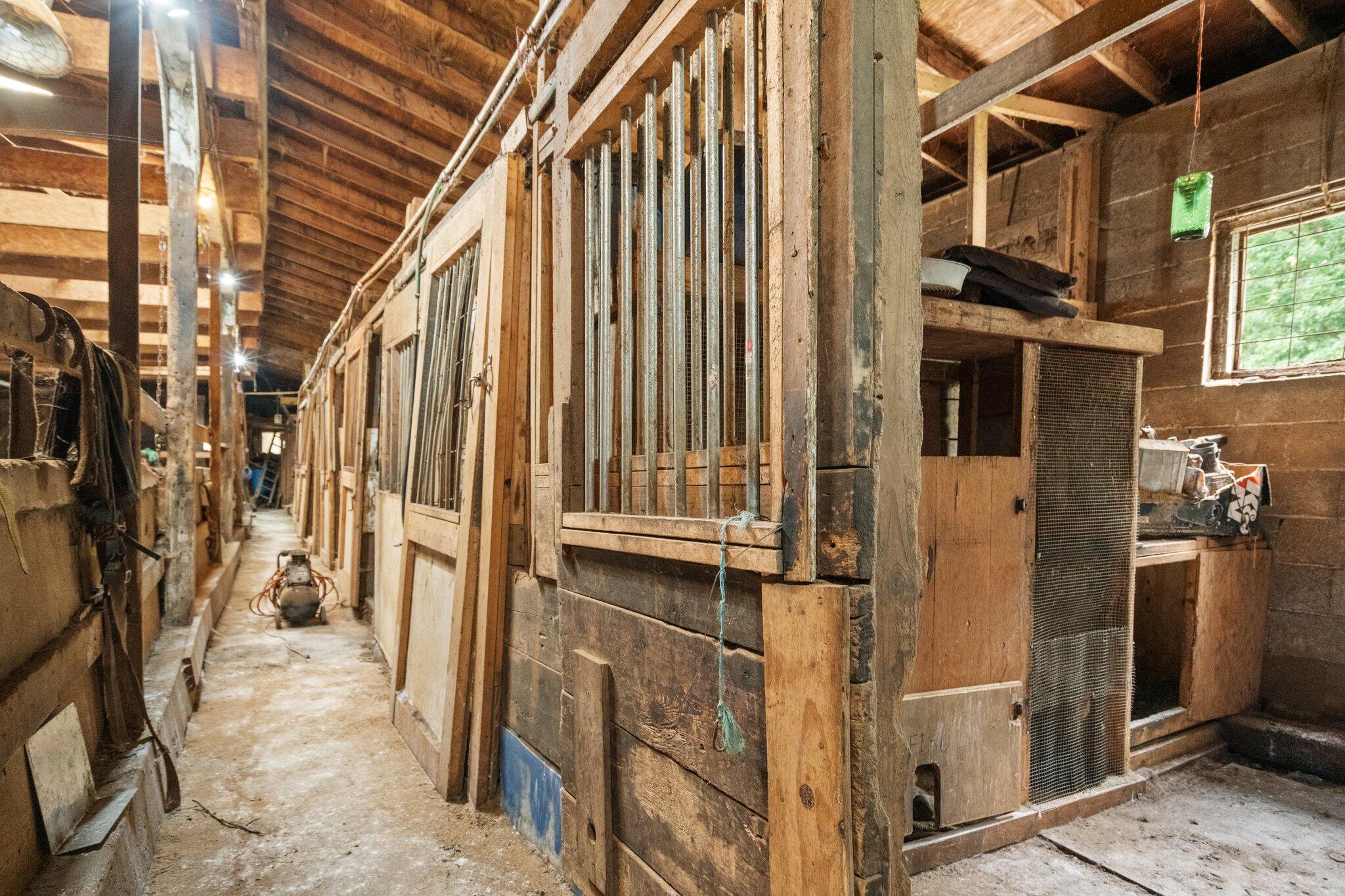 Lowell, Indiana 46356, United States, 4 Bedrooms Bedrooms, ,2 BathroomsBathrooms,Residential,Pending,99694