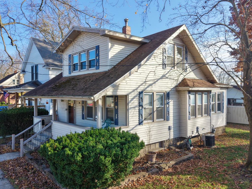 Photo of 1010 2nd Street, La Porte, IN 46350 (MLS # 839058)