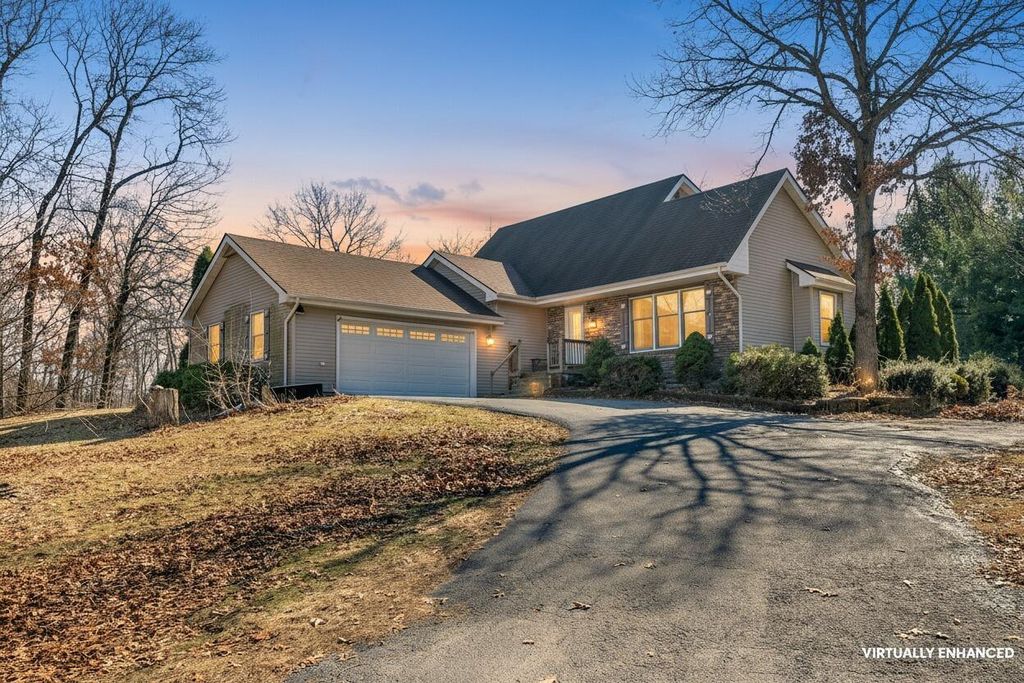 Photo of 5351 E Honor Avenue, DeMotte, IN 46310 (MLS # 834691)