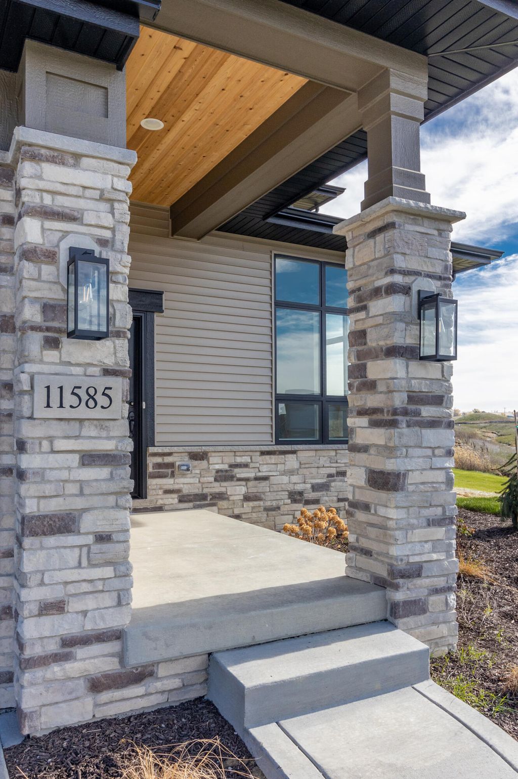 Photo of 7620 E 115th Avenue, Crown Point, IN 46307 (MLS # 839279)