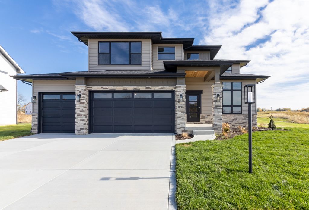 Photo of 7620 E 115th Avenue, Crown Point, IN 46307 (MLS # 839279)