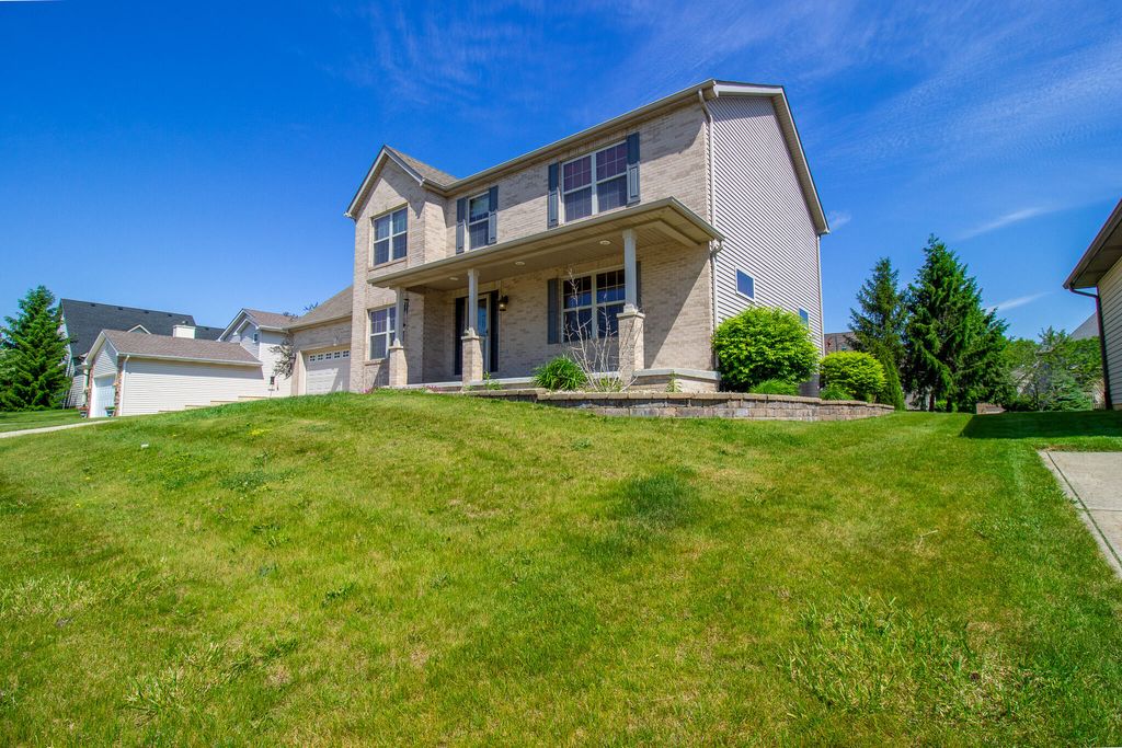 Photo of 2550 Honelee Court, Valparaiso, IN 46385 (MLS # 839456)