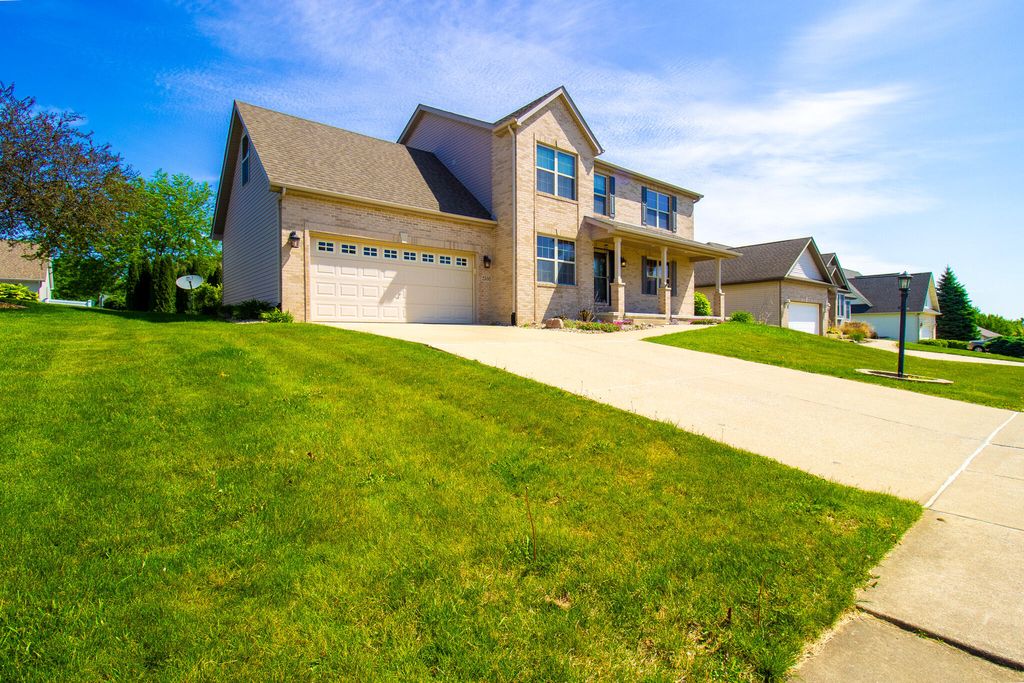 Photo of 2550 Honelee Court, Valparaiso, IN 46385 (MLS # 839456)