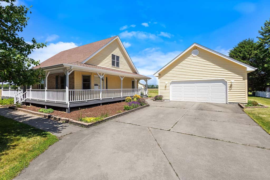 Photo of 704 Condon Road, Wanatah, IN 46390 (MLS # 840084)