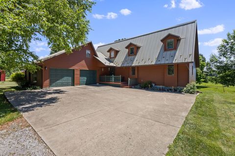 112 E 900 N La Porte IN 46350