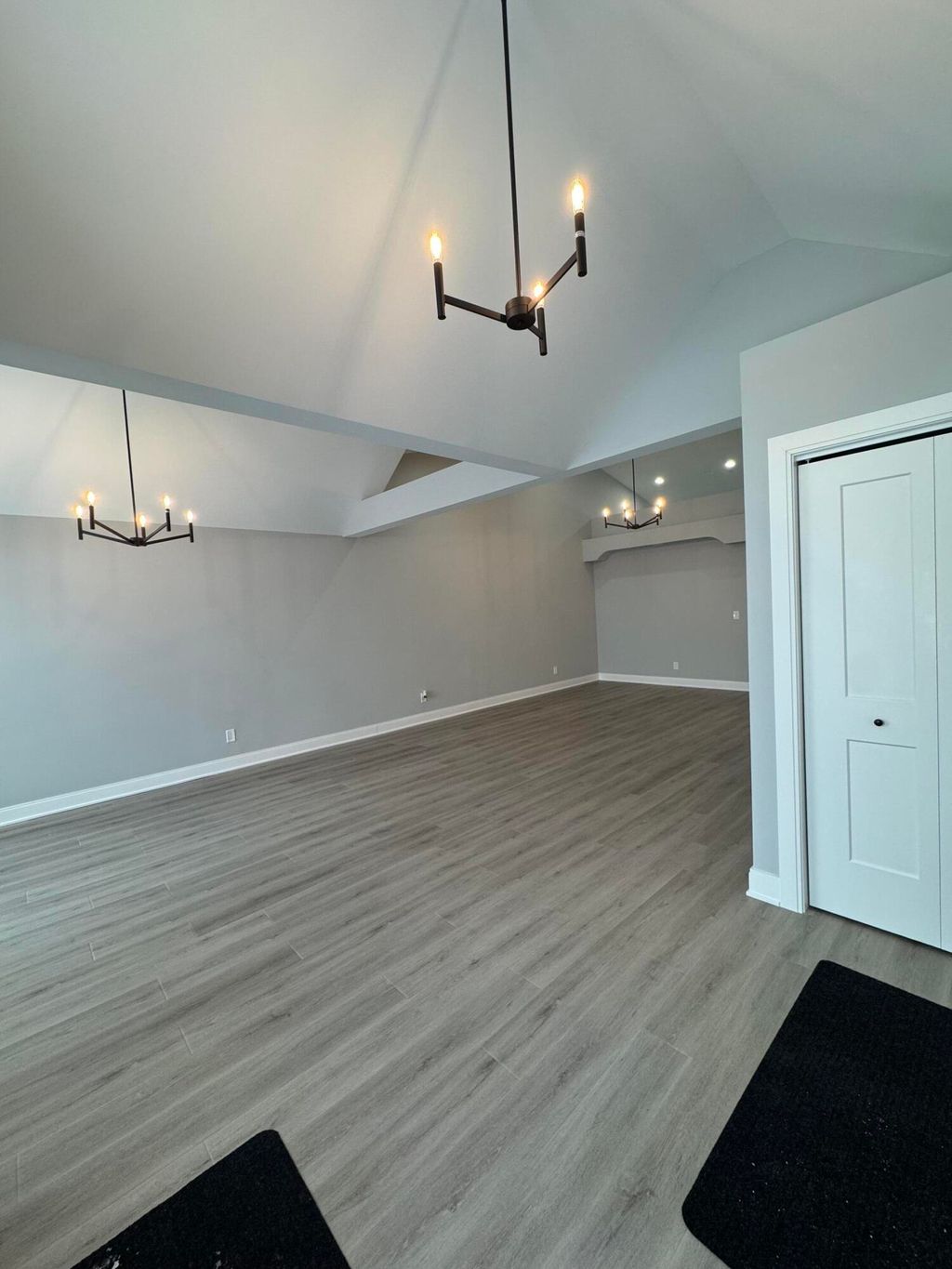 Photo of 7718 E 108th Avenue, Winfield, IN 46307 (MLS # 837299)